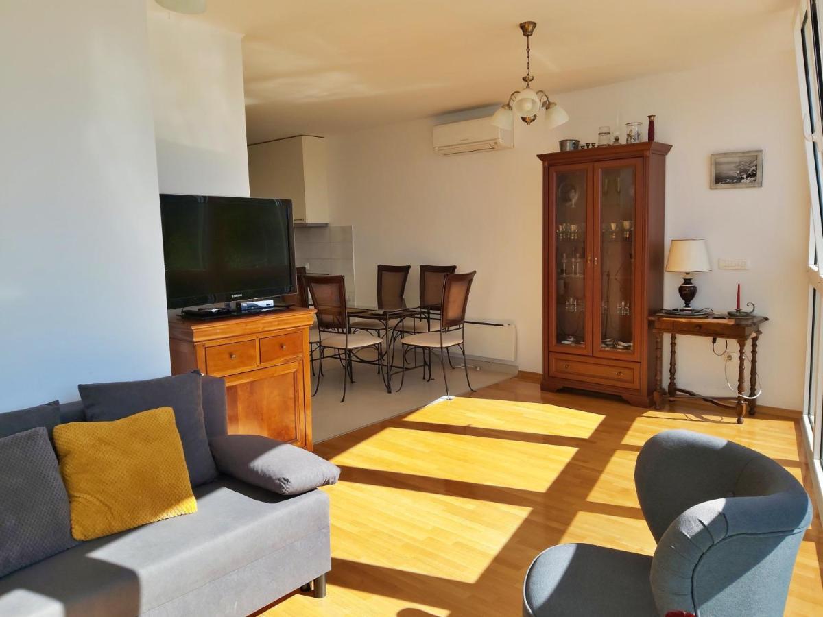 Apartment Lora Omiš Extérieur photo
