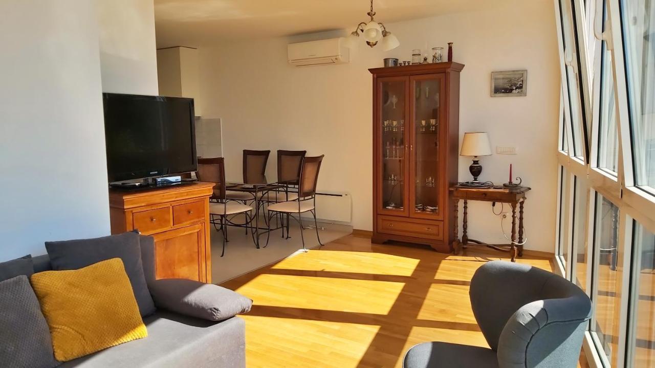 Apartment Lora Omiš Extérieur photo