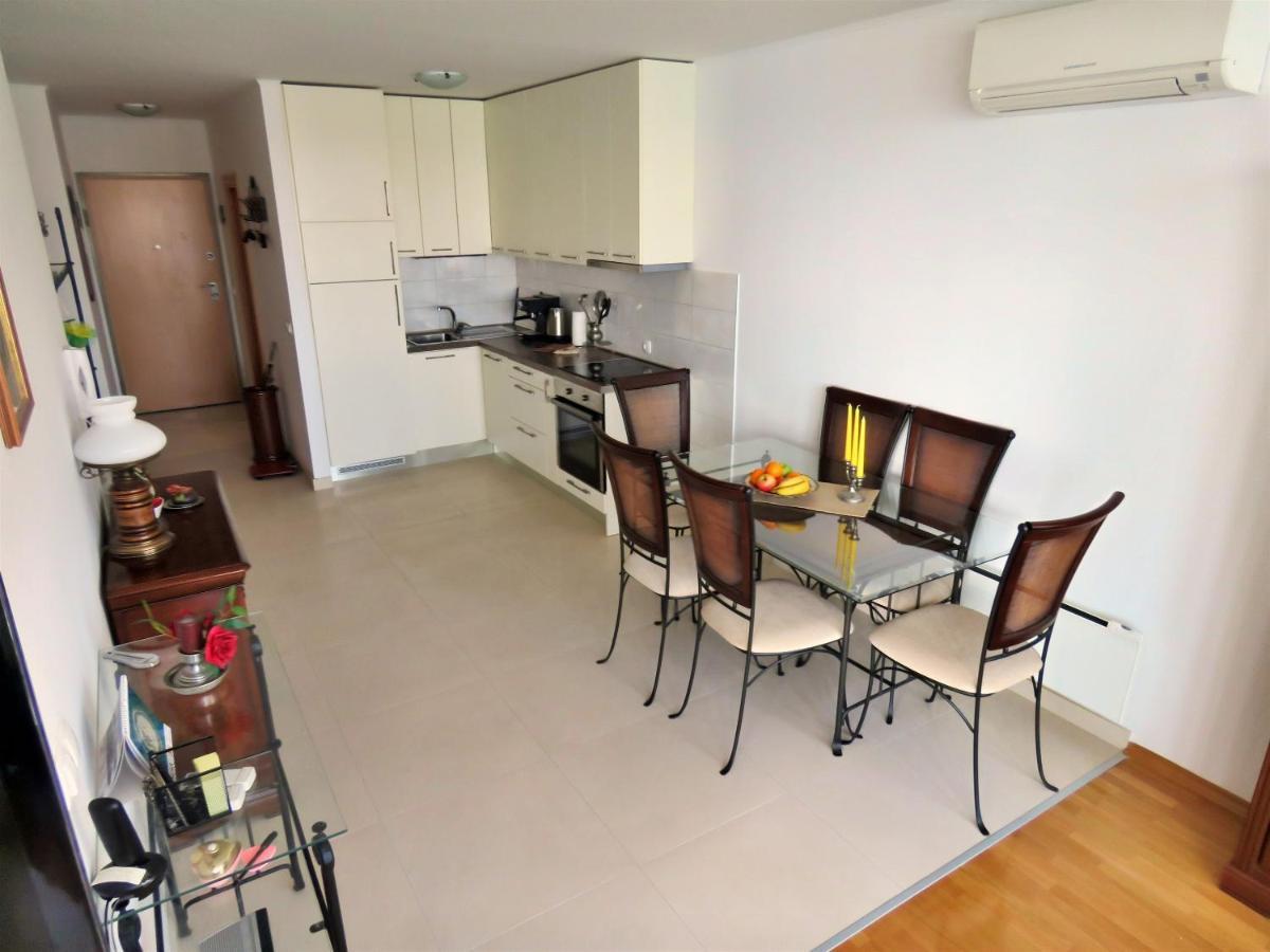 Apartment Lora Omiš Extérieur photo